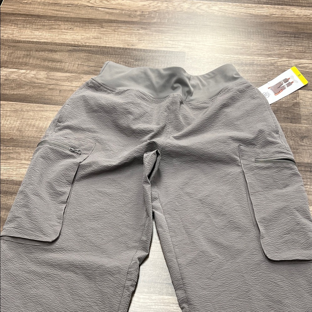 Sage Cargo Gray Cropped Pants - Picture 5 of 6